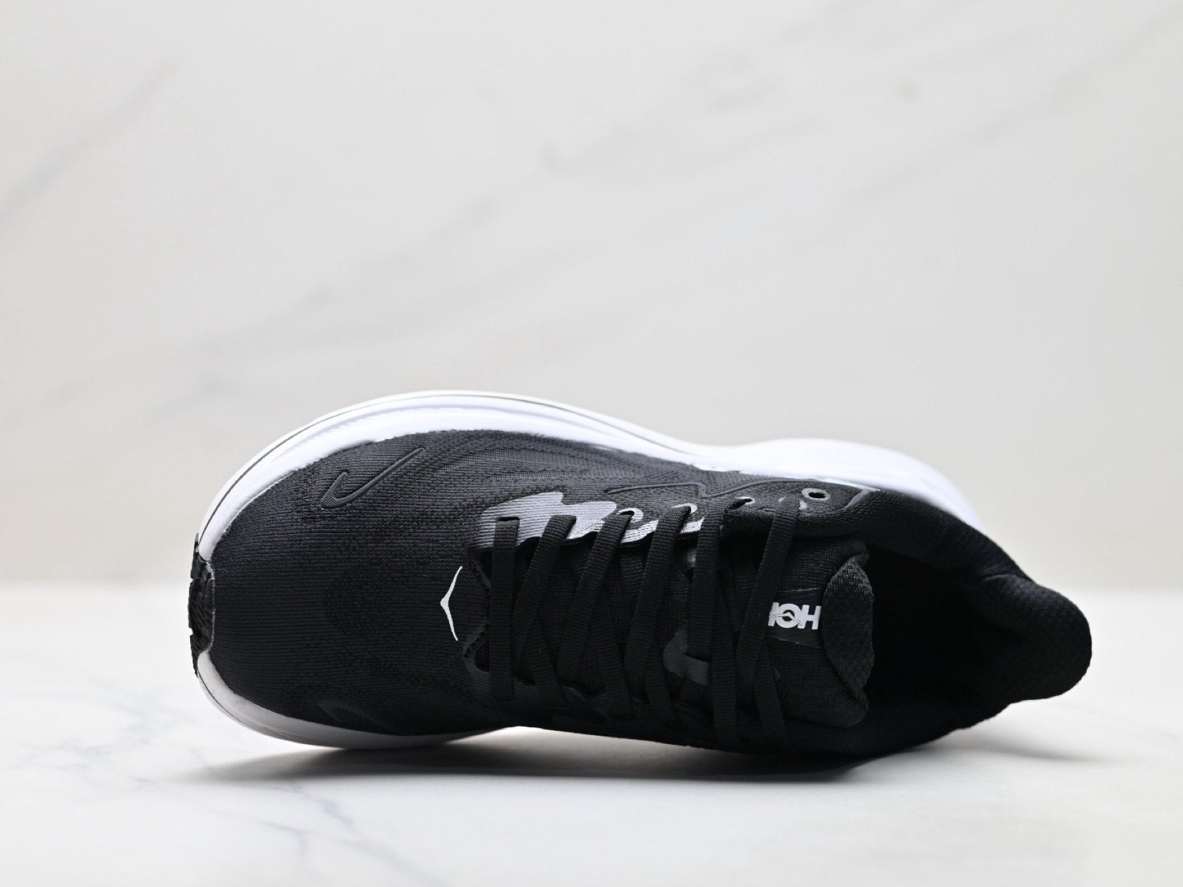 HOKA Clifton 10 Men's Road Running Shoes