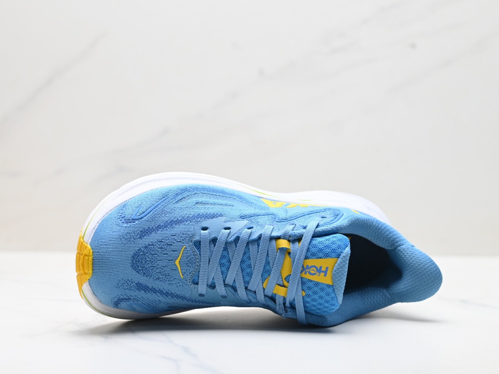 HOKA Clifton 10 Men's Road Running Shoes