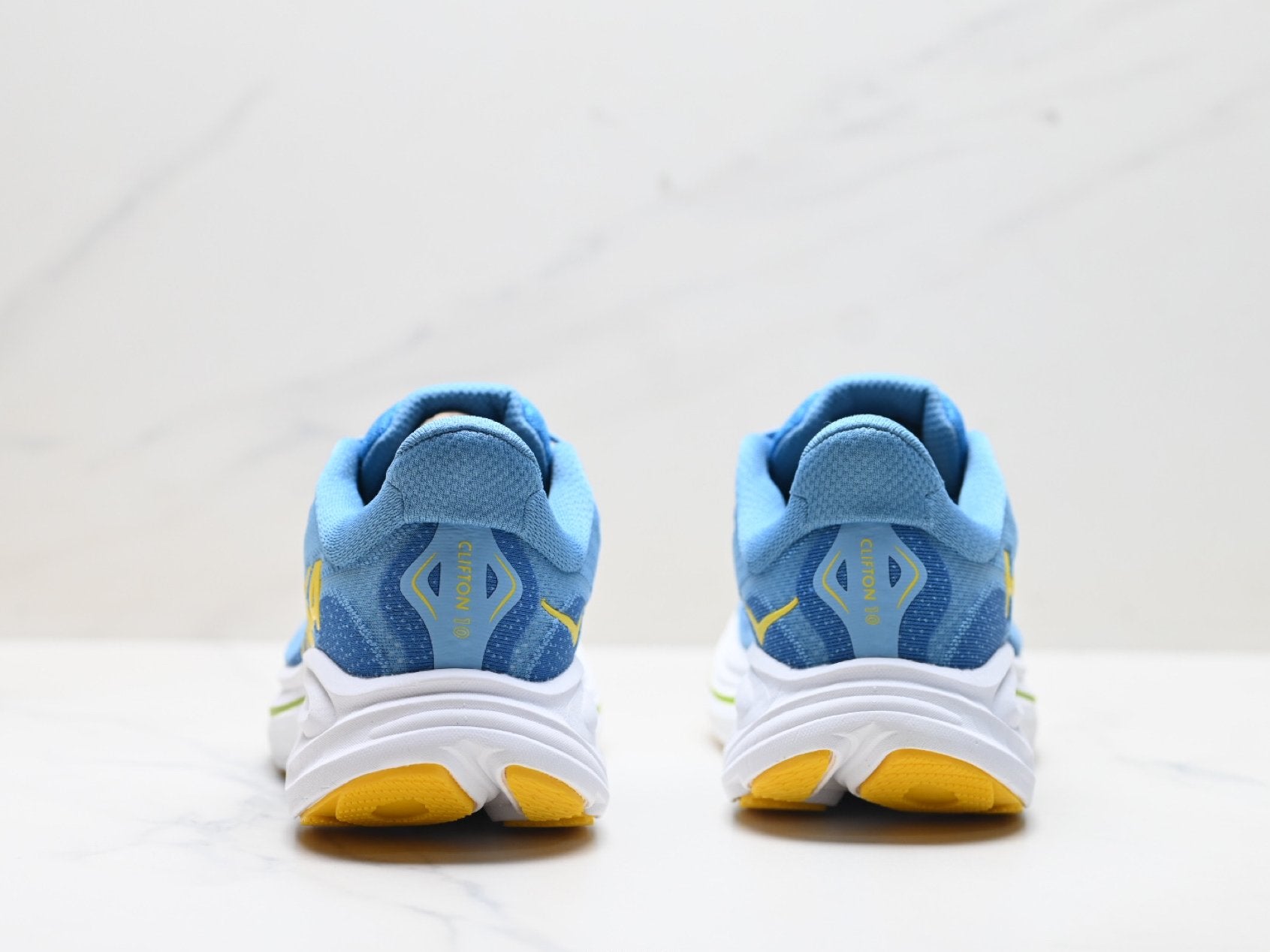 HOKA Clifton 10 Men's Road Running Shoes