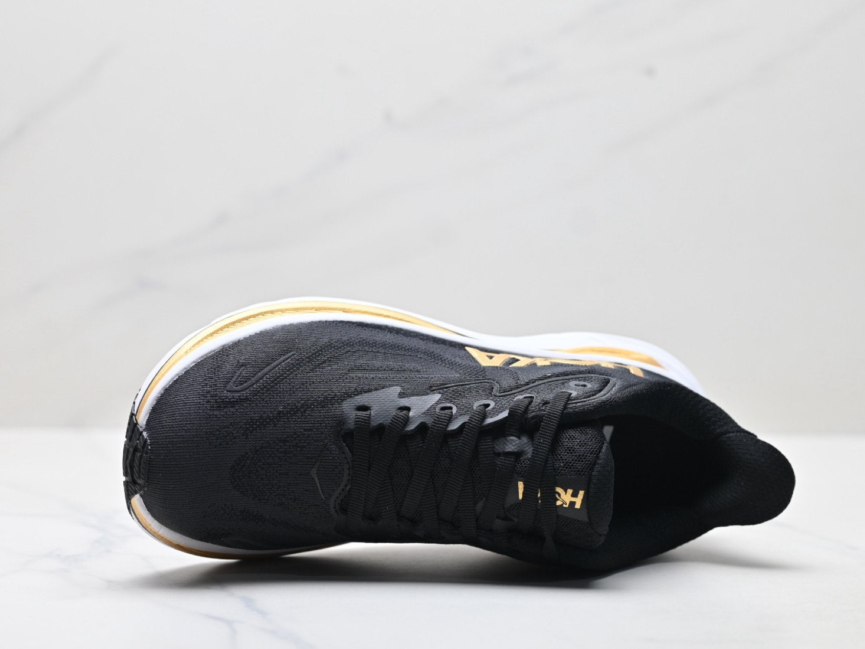 HOKA Clifton 10 Men's Road Running Shoes