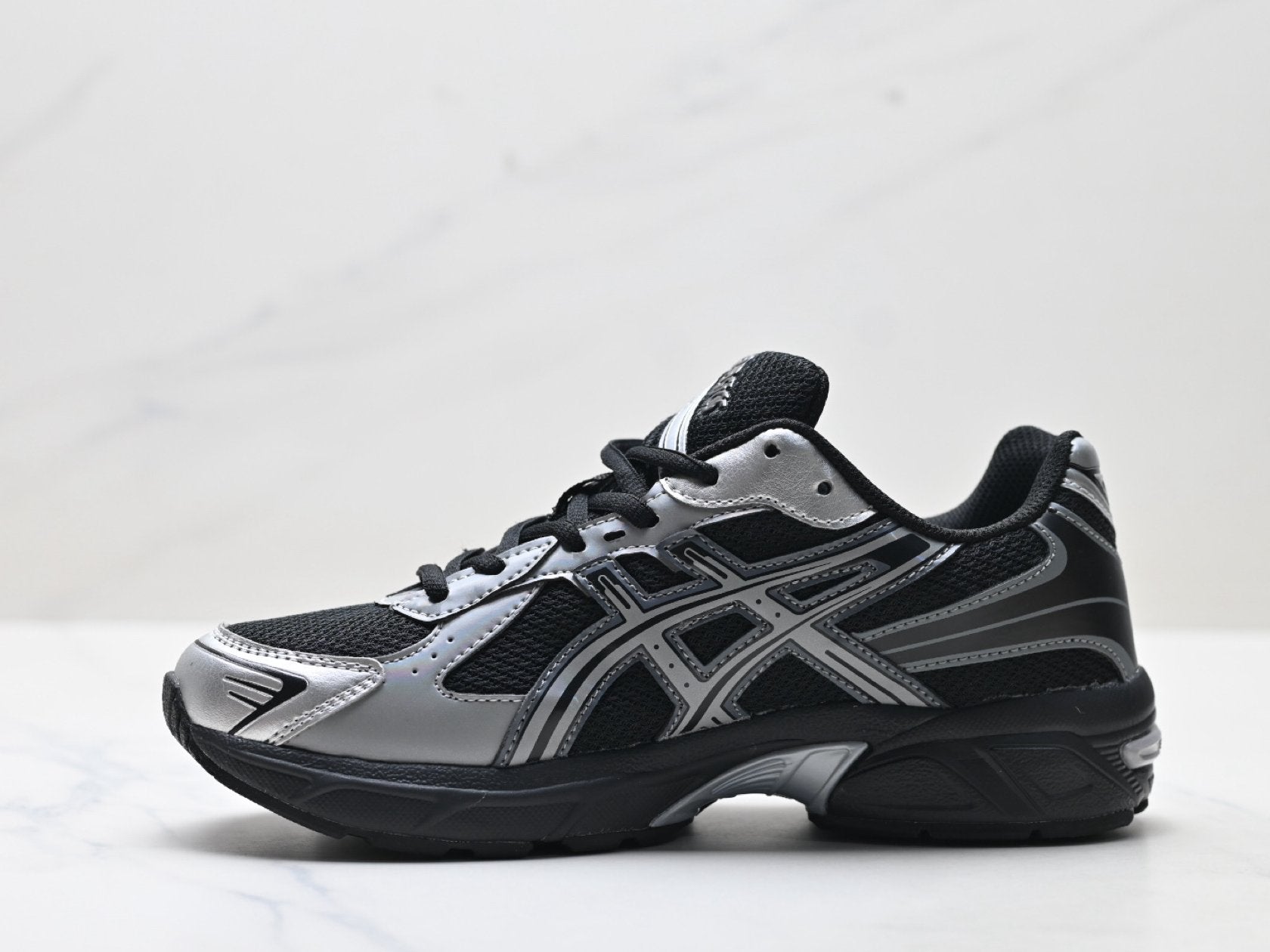 ASICS GEL-1130 Men's SportStyle Trainers