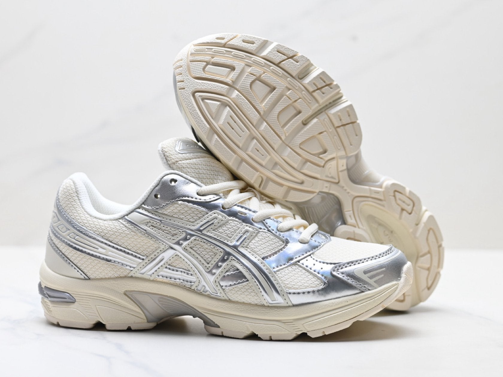 ASICS GEL-1130 Men's SportStyle Trainers