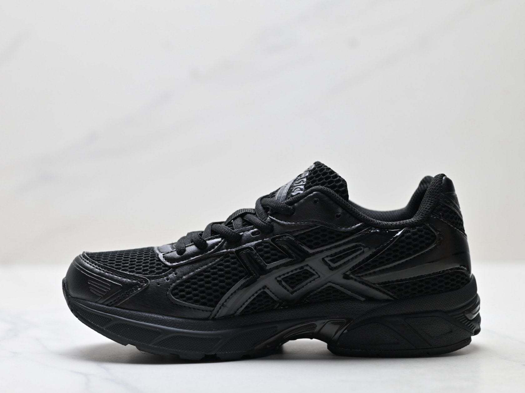 ASICS GEL-1130 Men's SportStyle Trainers