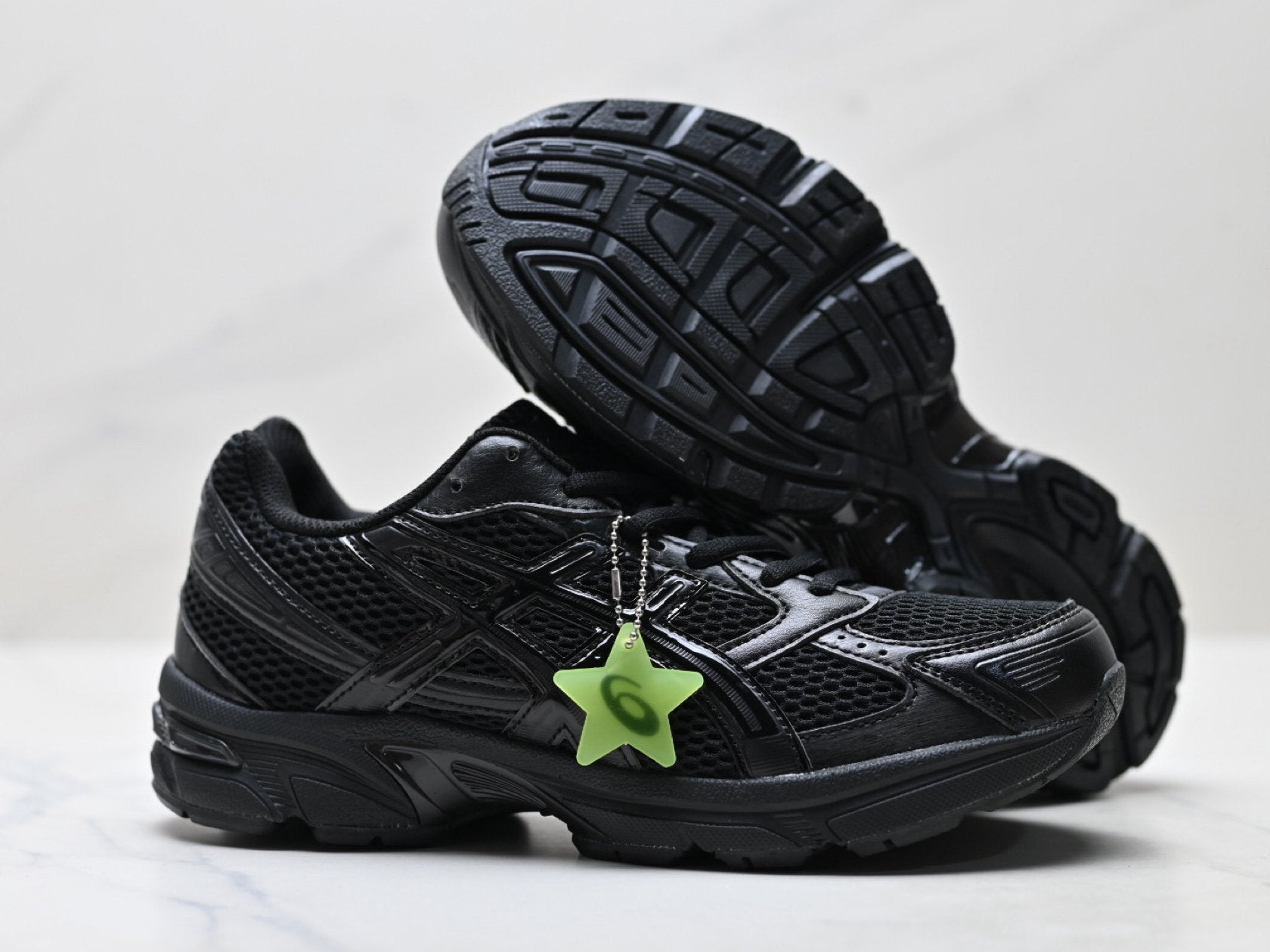 ASICS GEL-1130 Men's SportStyle Trainers