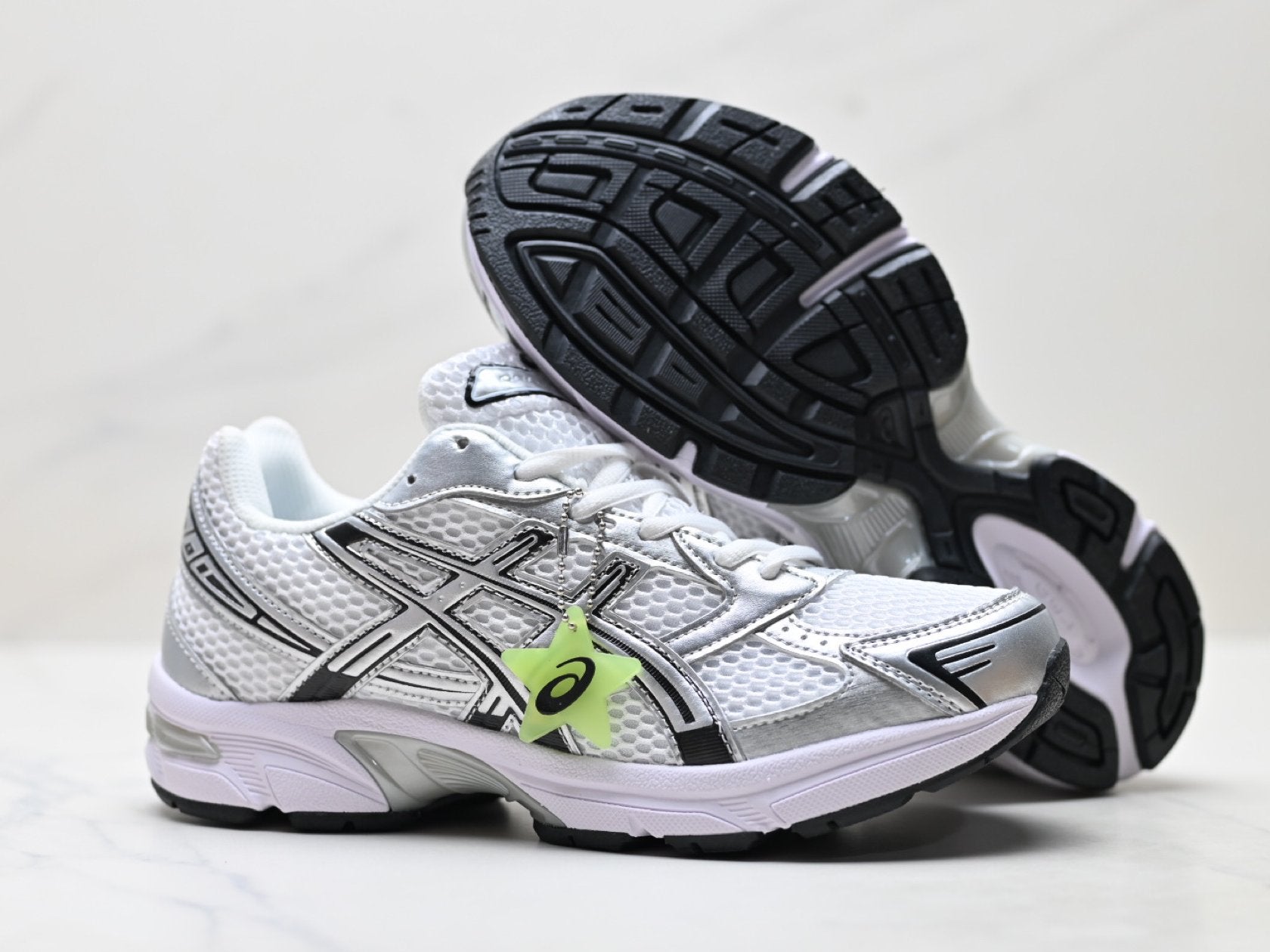 ASICS GEL-1130 Men's SportStyle Trainers