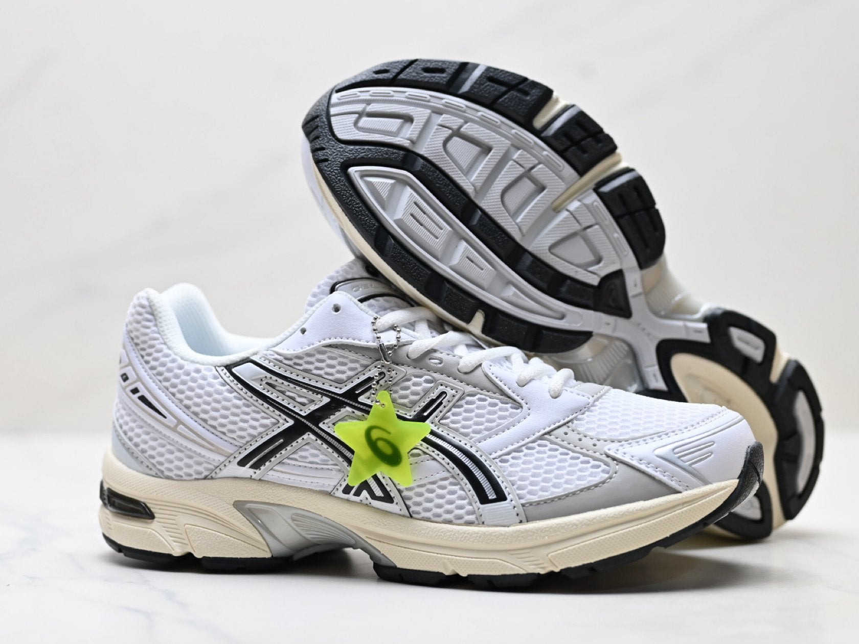 ASICS GEL-1130 Men's SportStyle Trainers