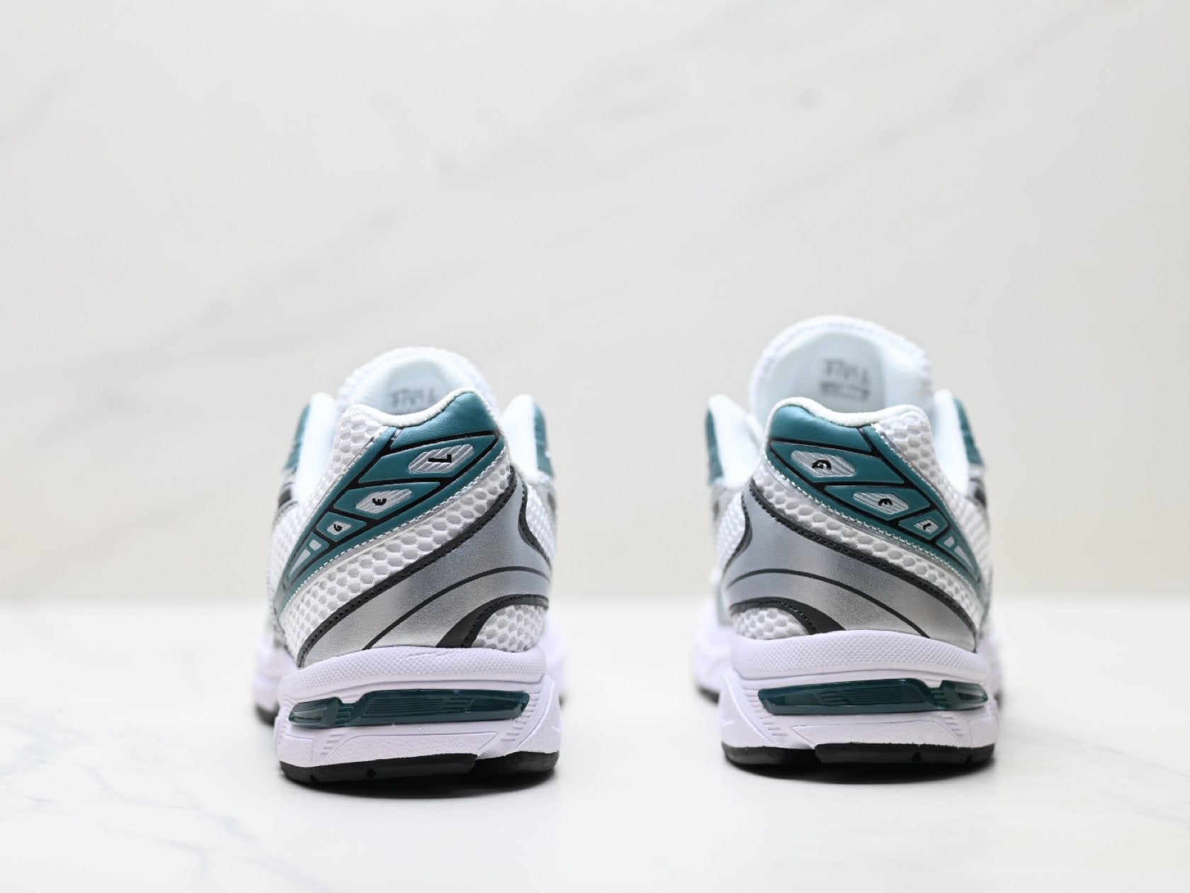 ASICS GEL-1130 Men's SportStyle Trainers
