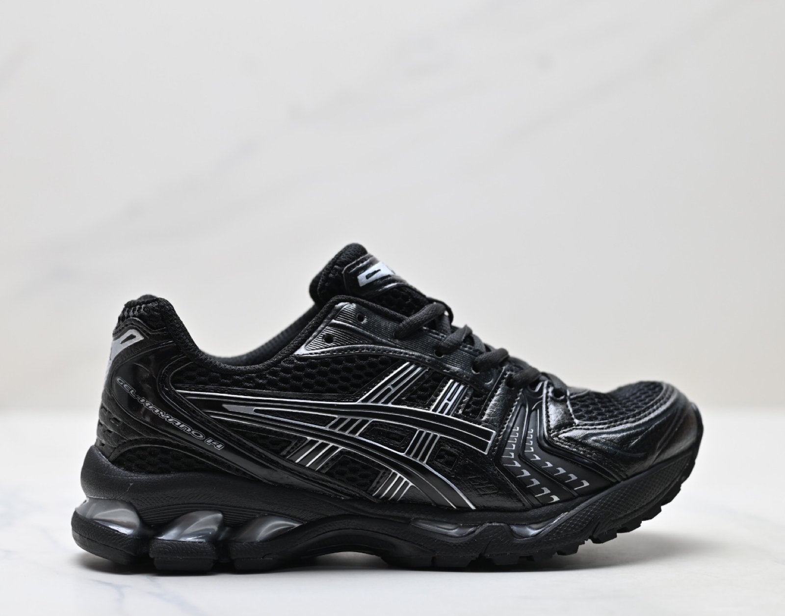 ASICS Gel-Kayano 14 Men's SportStyle Trainers