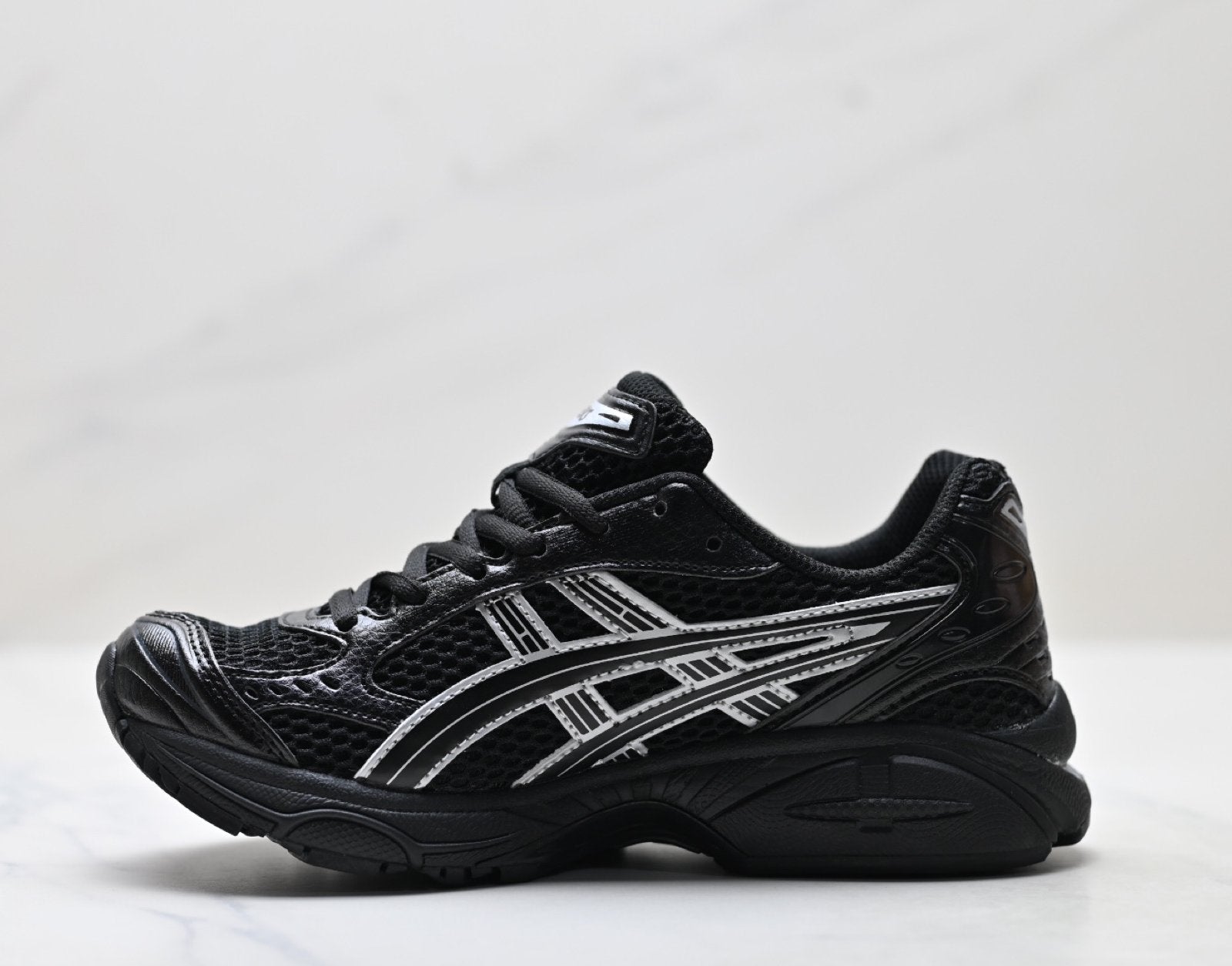 ASICS Gel-Kayano 14 Men's SportStyle Trainers