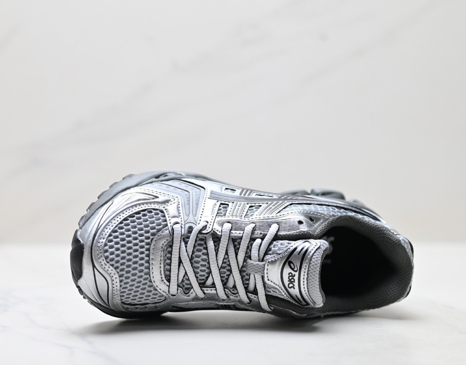 ASICS Gel-Kayano 14 Men's SportStyle Trainers