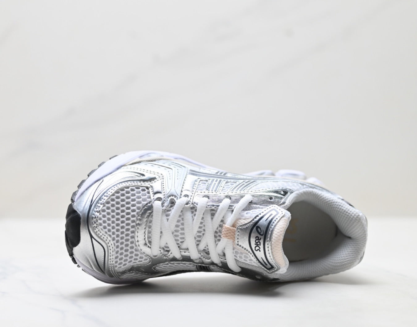 ASICS Gel-Kayano 14 Men's SportStyle Trainers