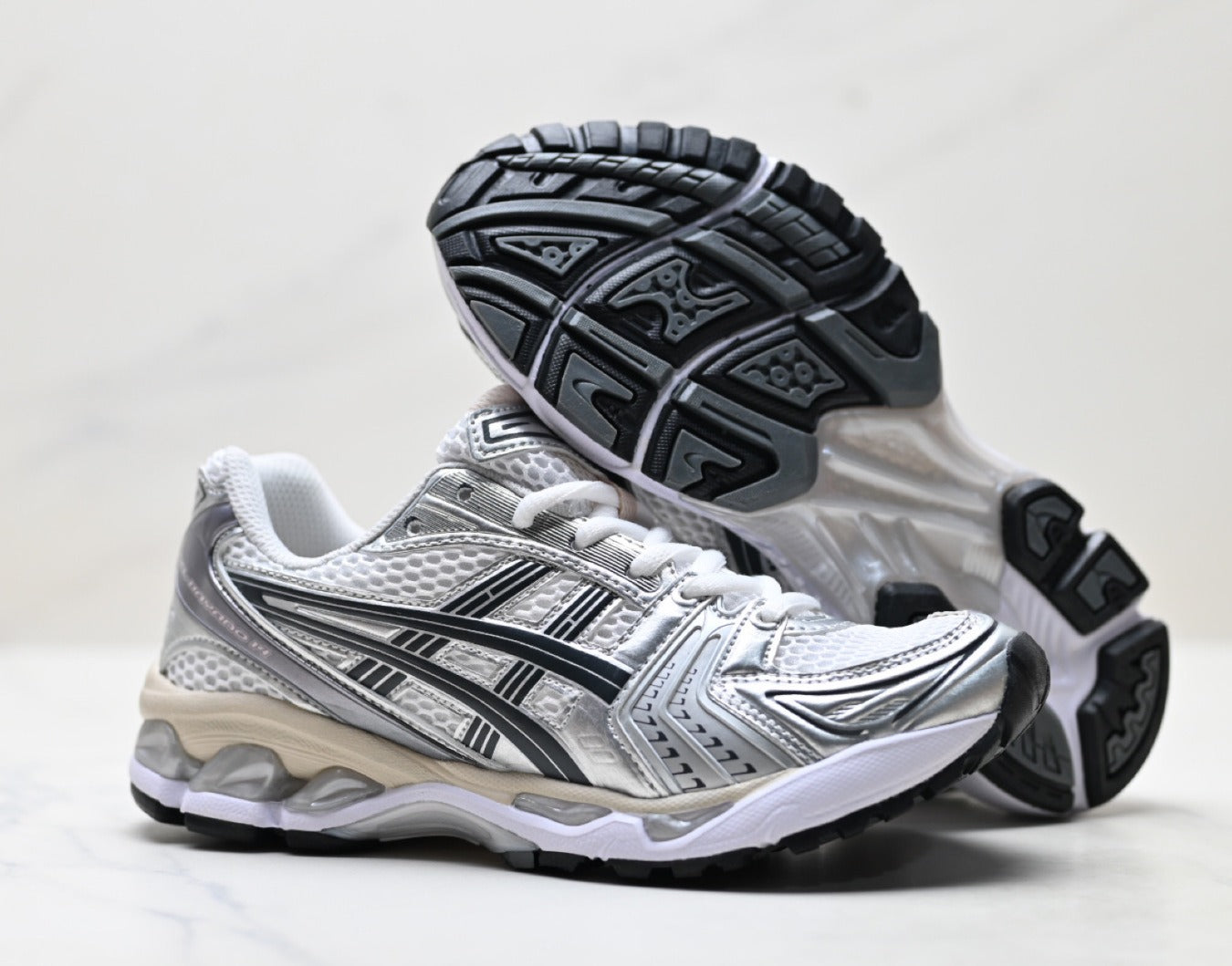 ASICS Gel-Kayano 14 Men's SportStyle Trainers