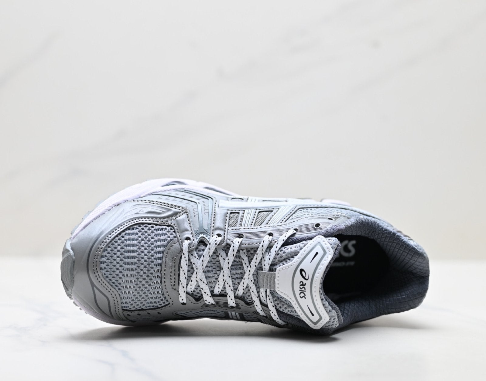 ASICS Gel-Kayano 14 Men's SportStyle Trainers