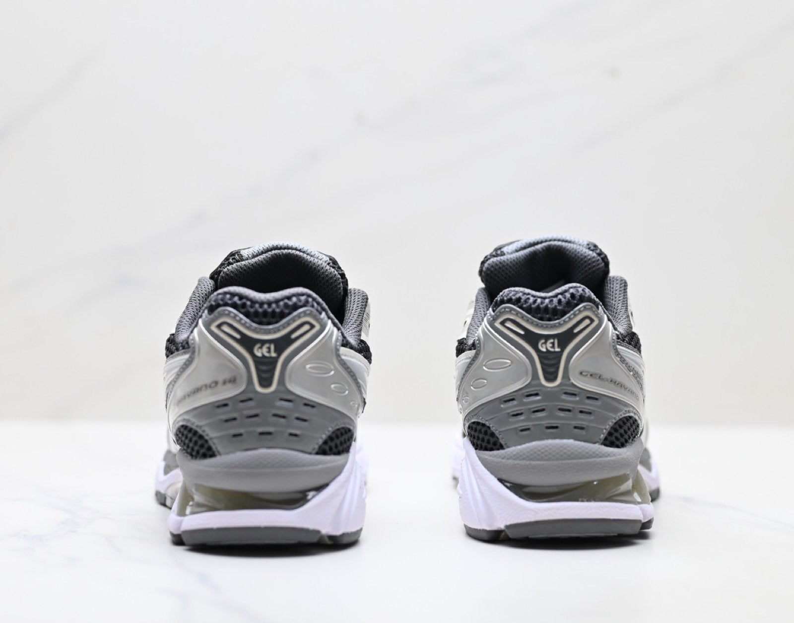 ASICS Gel-Kayano 14 Men's SportStyle Trainers