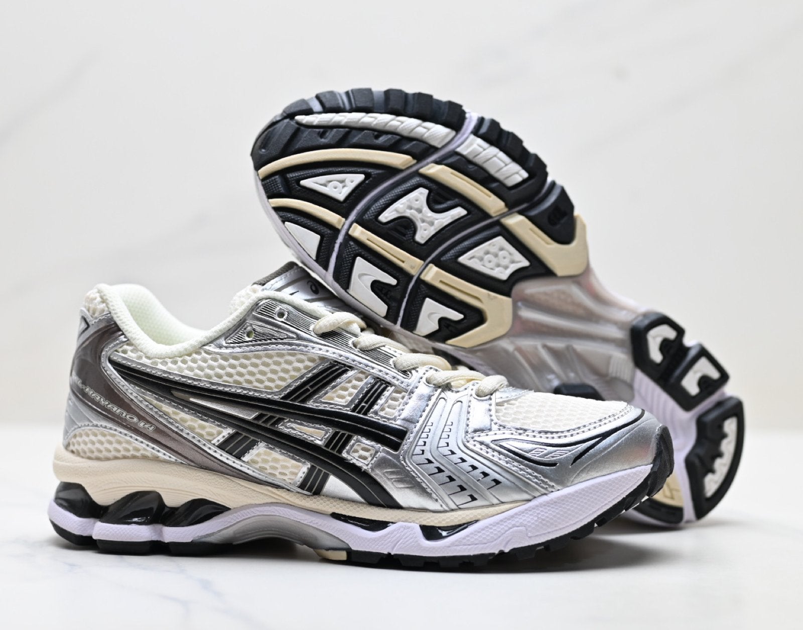 ASICS Gel-Kayano 14 Men's SportStyle Trainers