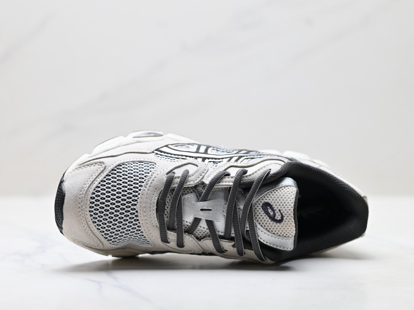 ASICS GEL-NYC Men’s SportStyle Trainers