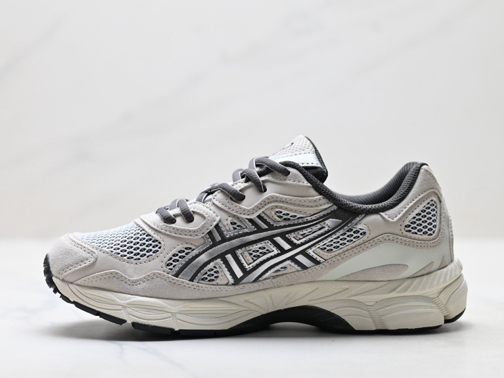 ASICS GEL-NYC Men’s SportStyle Trainers