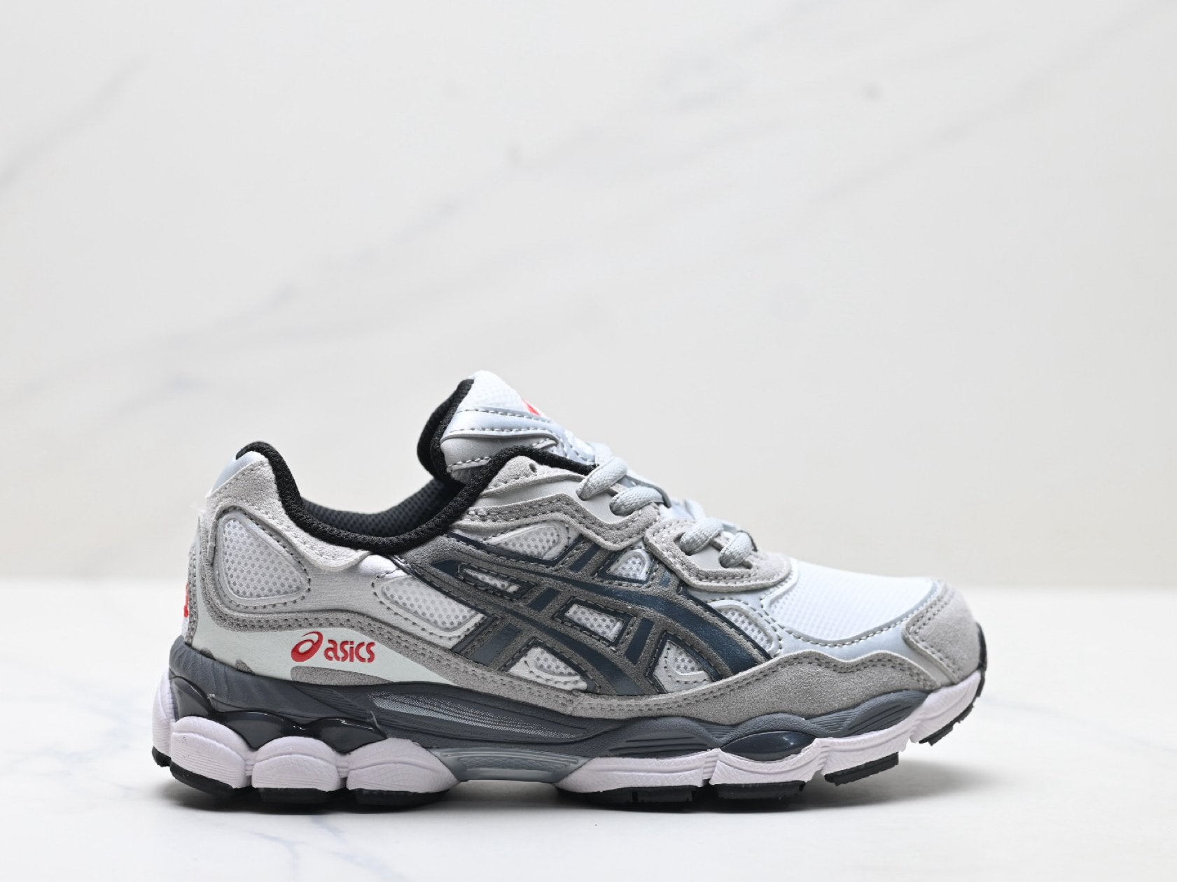 ASICS GEL-NYC Men’s SportStyle Trainers