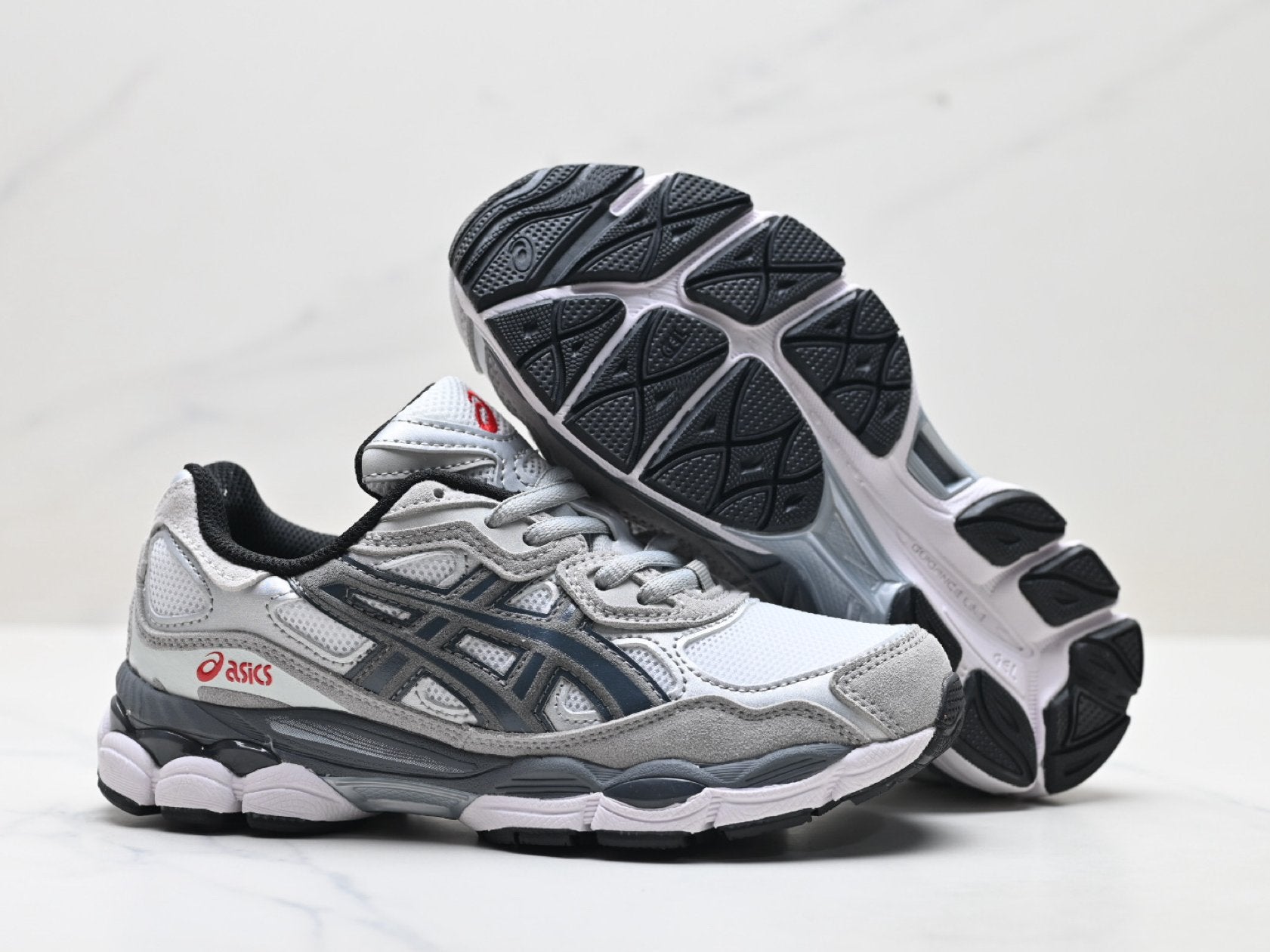 ASICS GEL-NYC Men’s SportStyle Trainers