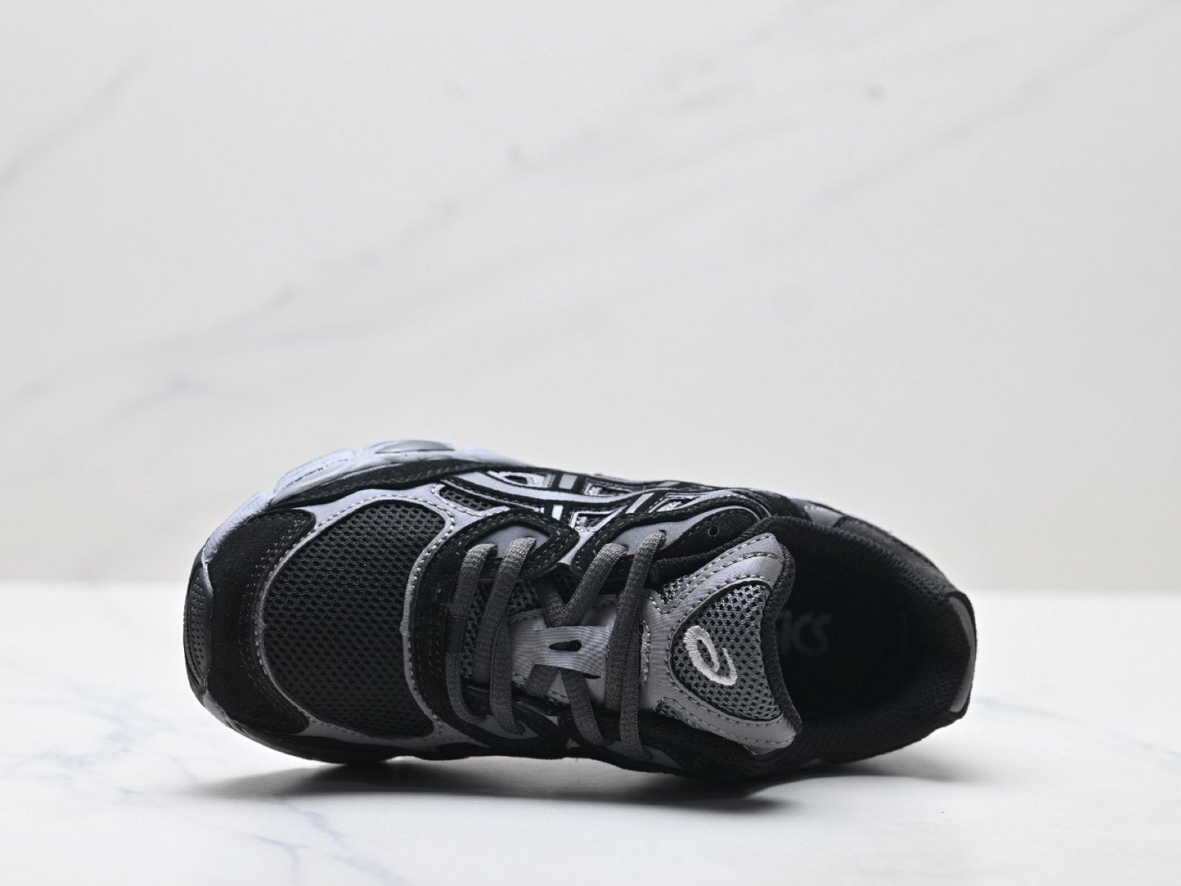 ASICS GEL-NYC Men’s SportStyle Trainers