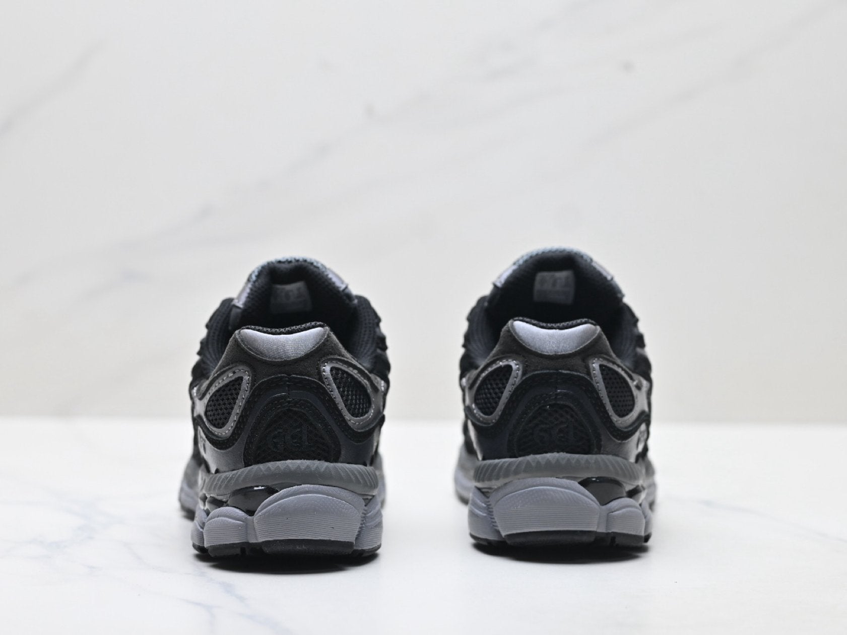 ASICS GEL-NYC Men’s SportStyle Trainers