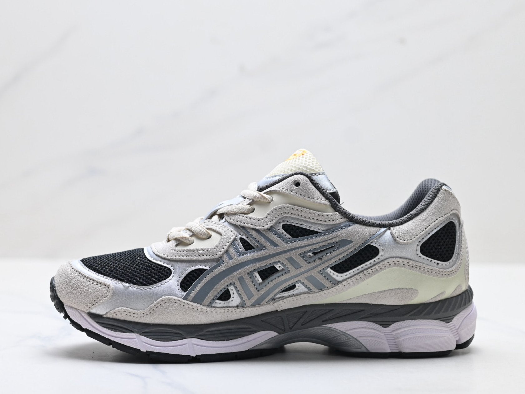 ASICS GEL-NYC Men’s SportStyle Trainers