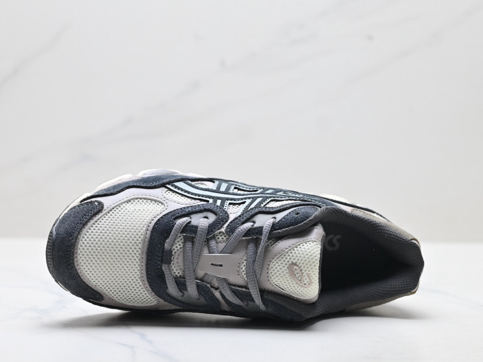 ASICS GEL-NYC Men’s SportStyle Trainers
