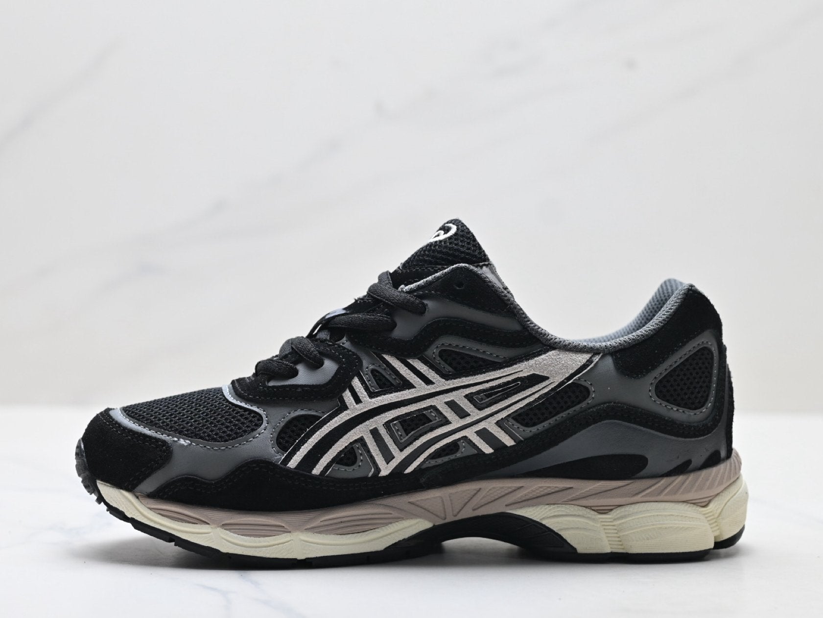 ASICS GEL-NYC Men’s SportStyle Trainers