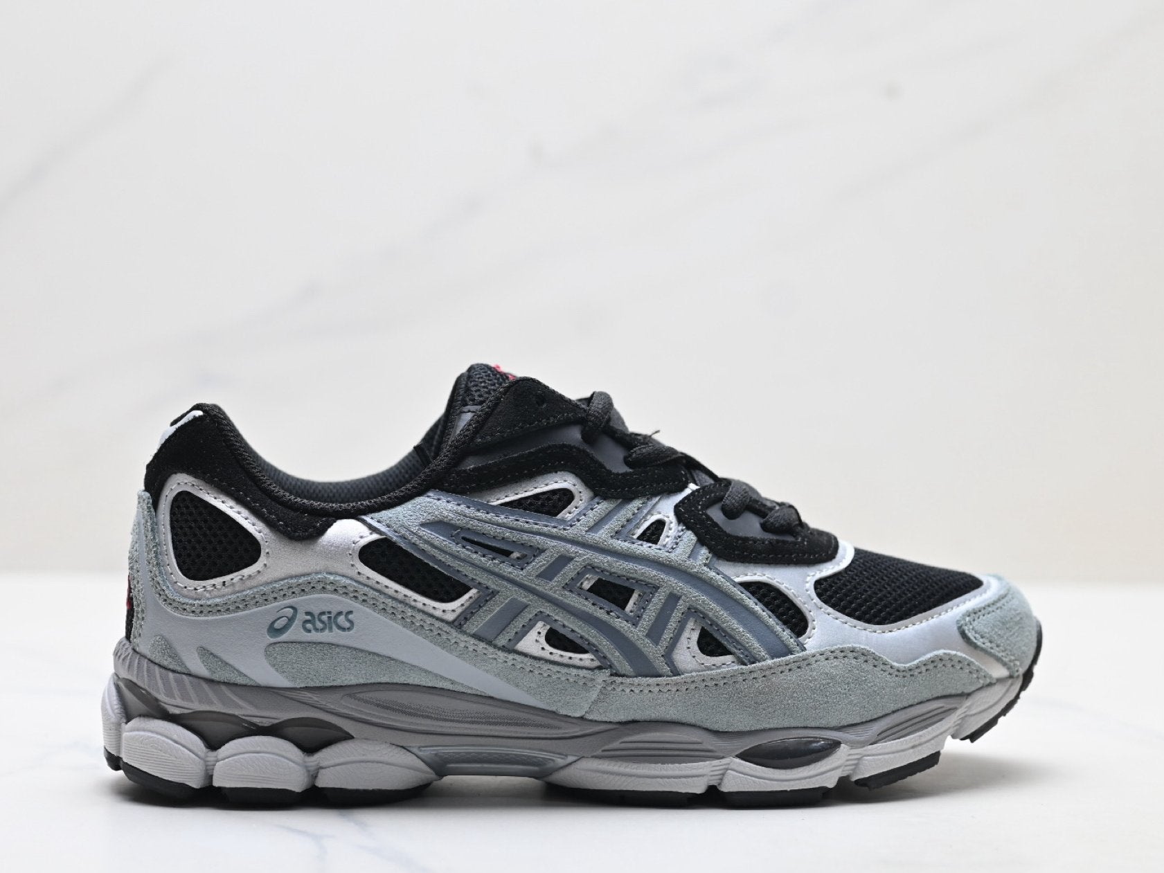ASICS GEL-NYC Men’s SportStyle Trainers