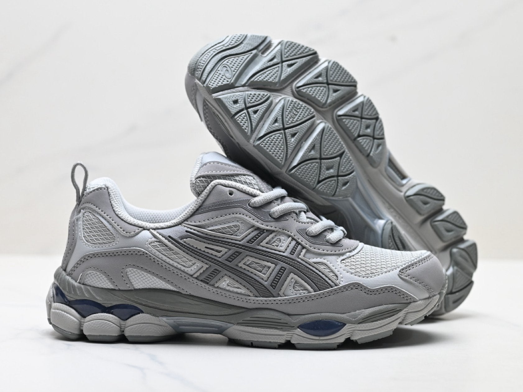ASICS GEL-NYC Men’s SportStyle Trainers