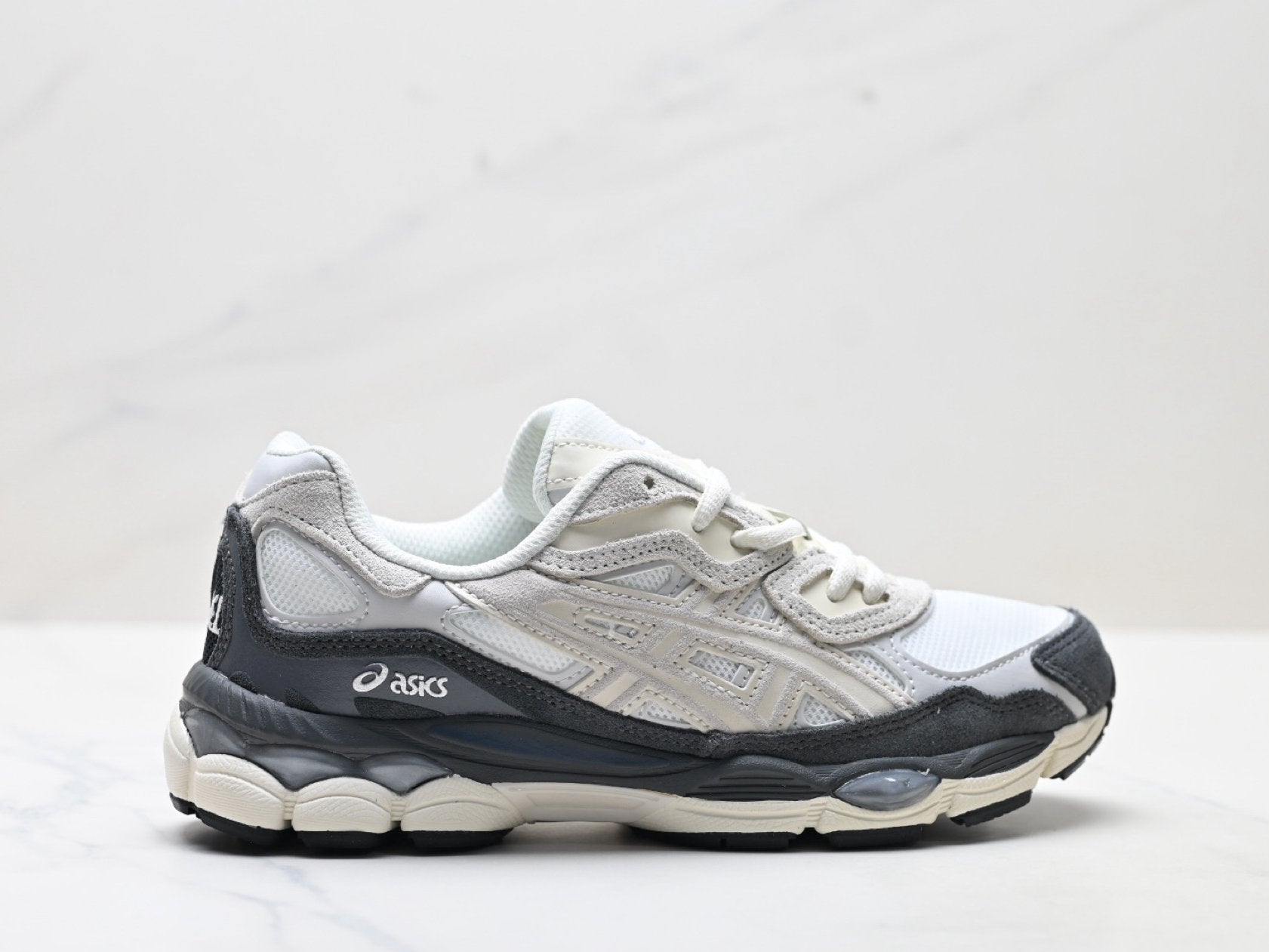 ASICS GEL-NYC Men’s SportStyle Trainers