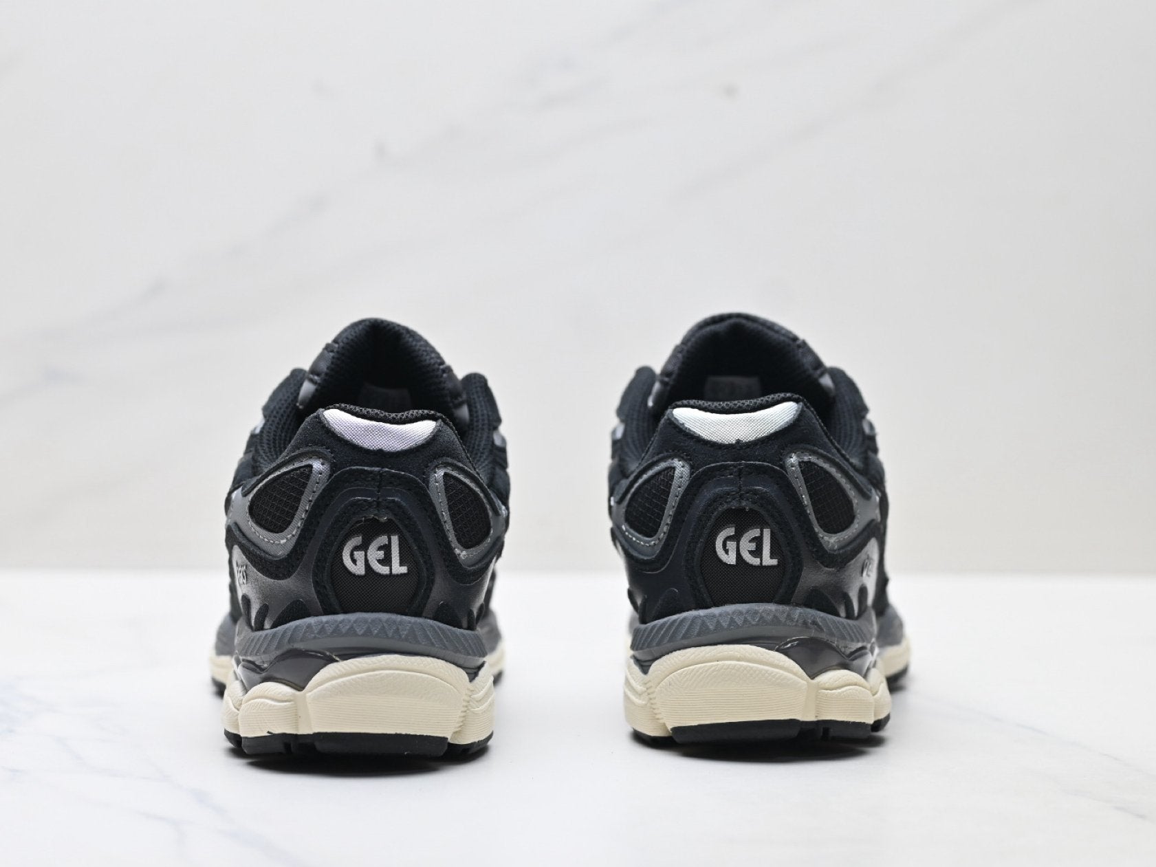 ASICS GEL-NYC Men’s SportStyle Trainers
