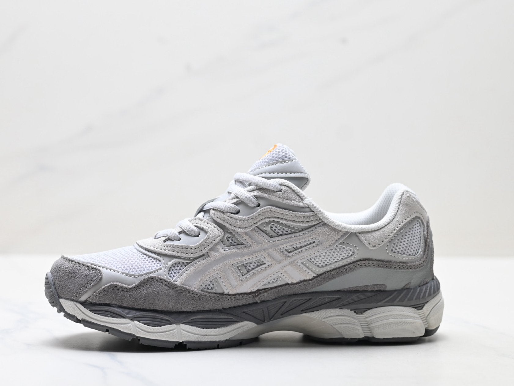 ASICS GEL-NYC Men’s SportStyle Trainers