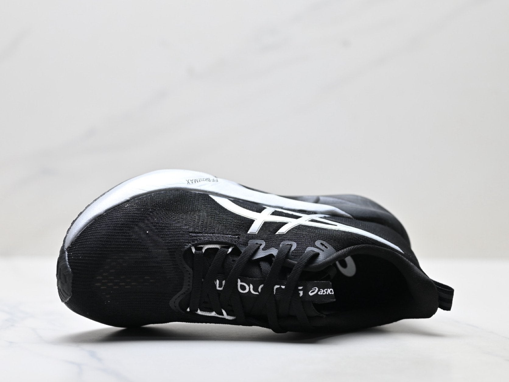 ASICS Novablast 5 Men's Running Shoes