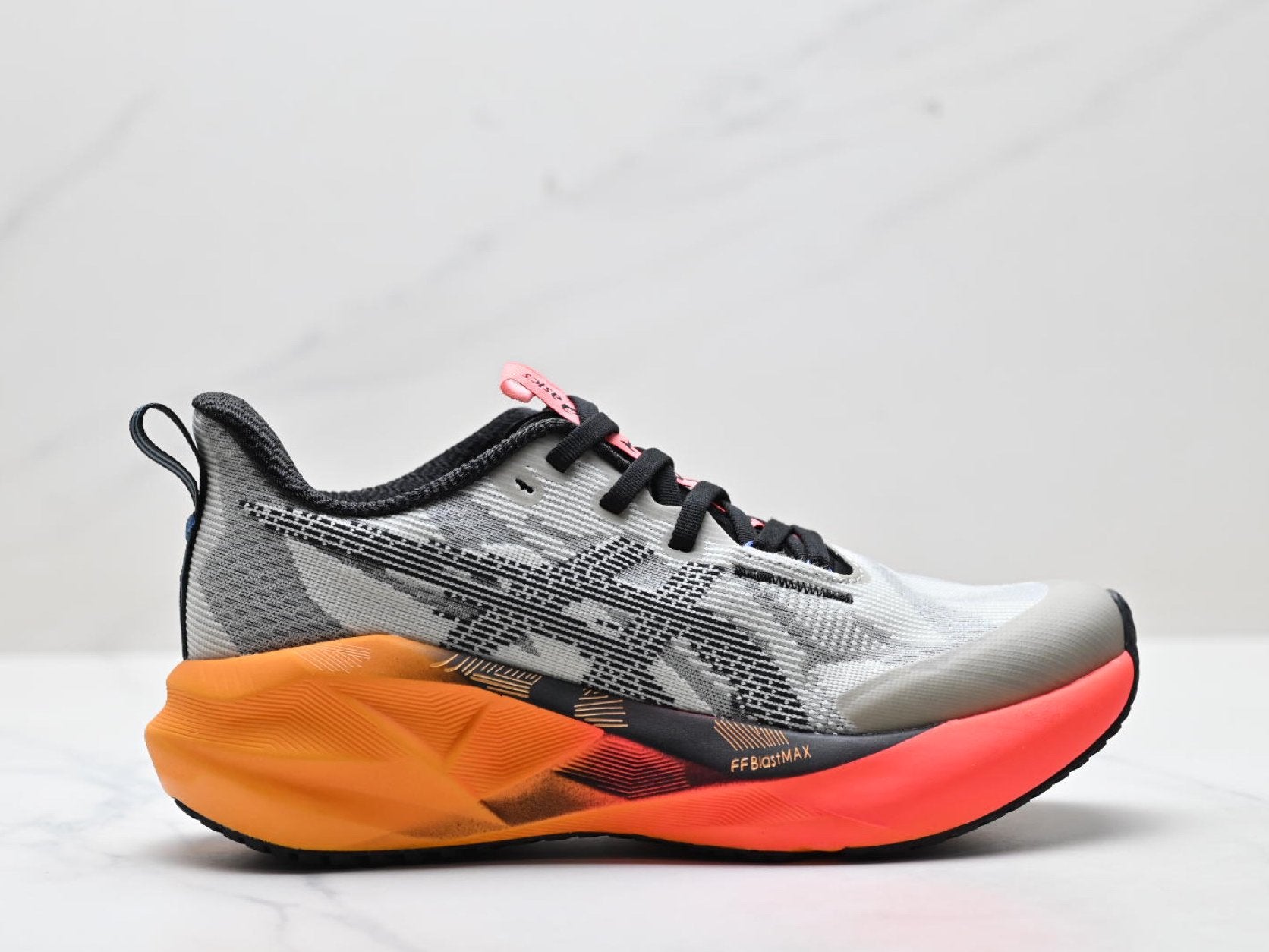 ASICS Novablast 5 Men's Running Shoes