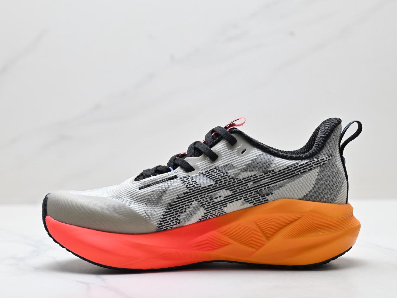 ASICS Novablast 5 Men's Running Shoes