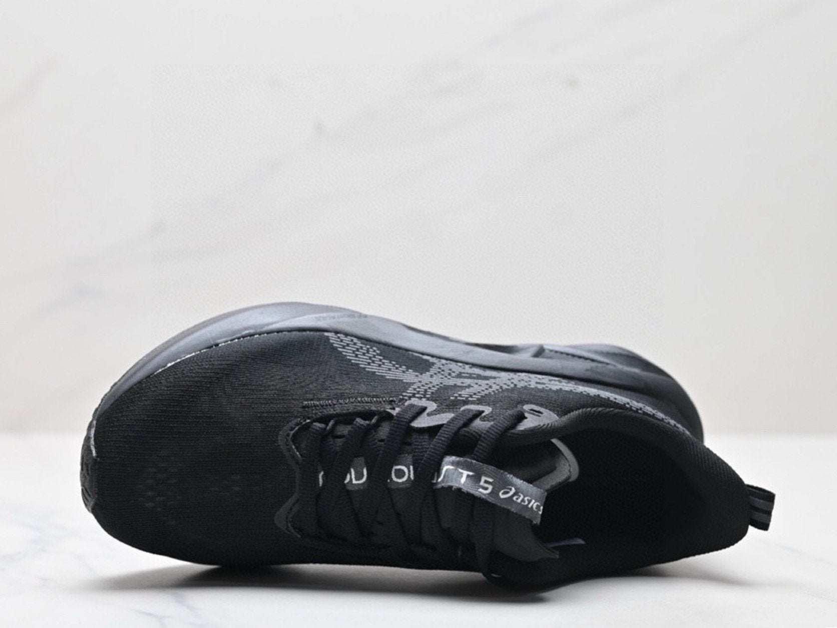 ASICS Novablast 5 Men's Running Shoes