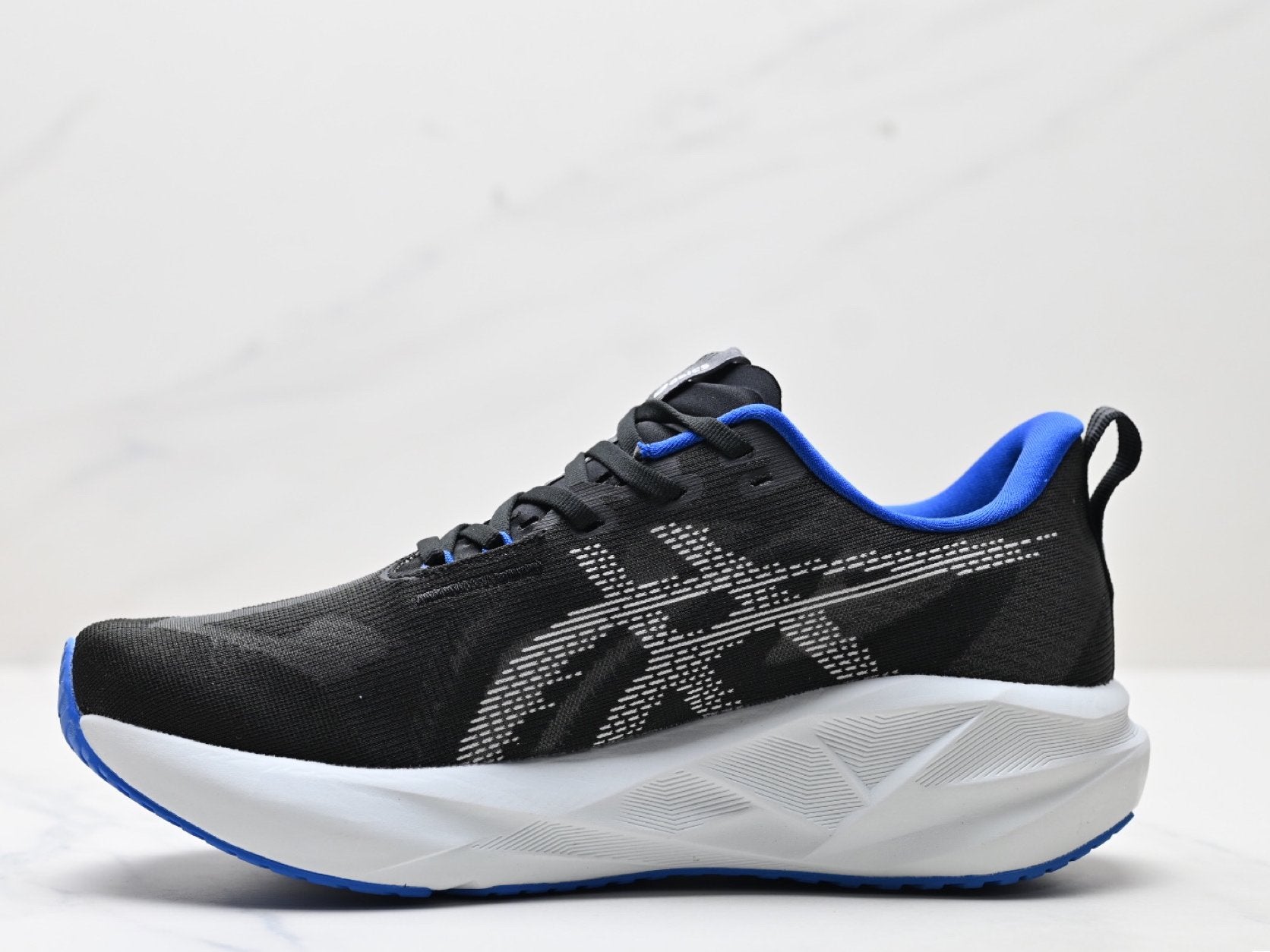ASICS Novablast 5 Men's Running Shoes