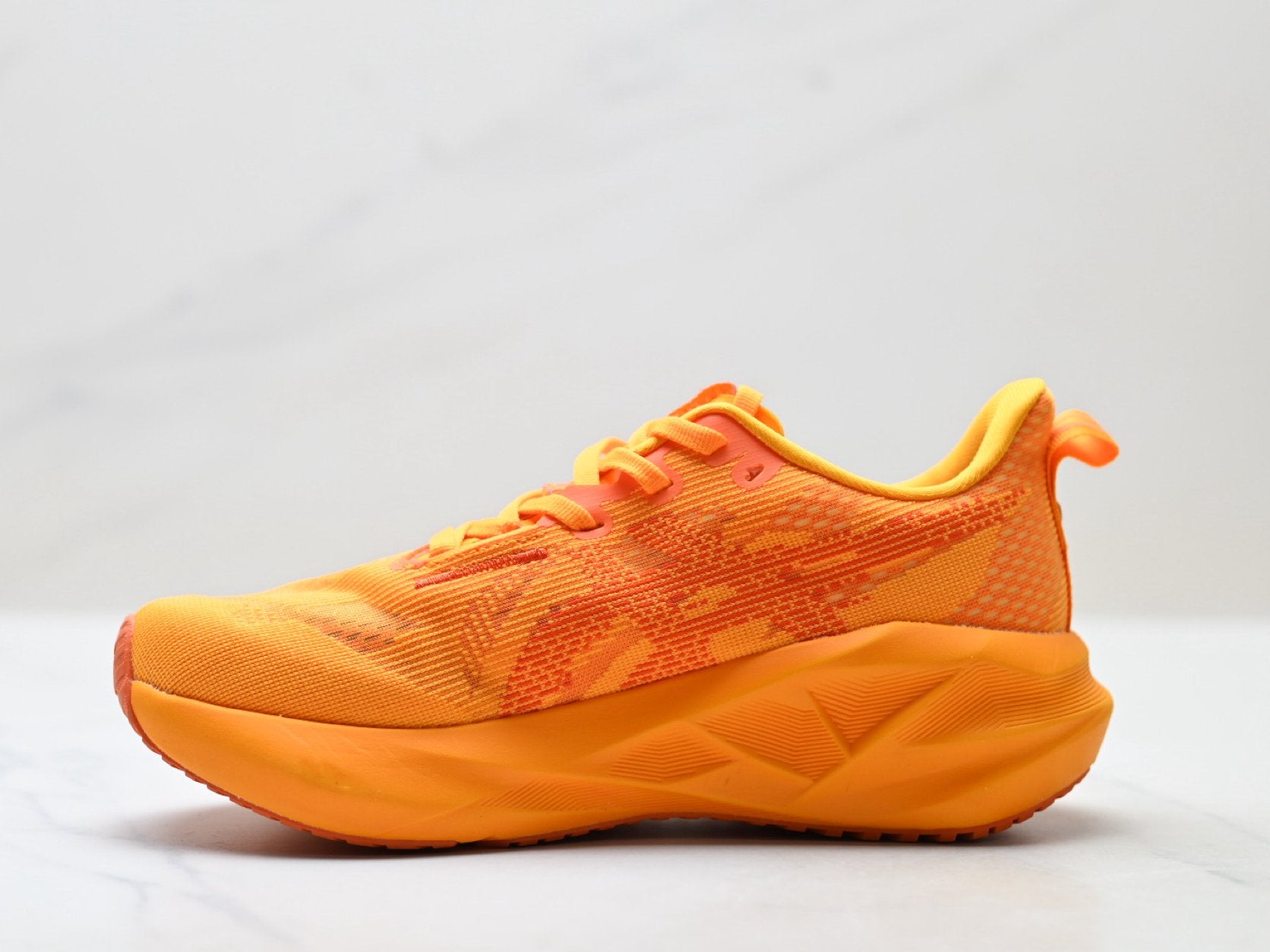 ASICS Novablast 5 Men's Running Shoes